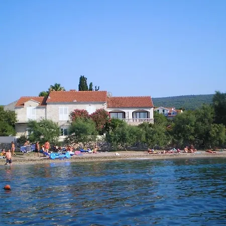 Franjo Villa Supetar